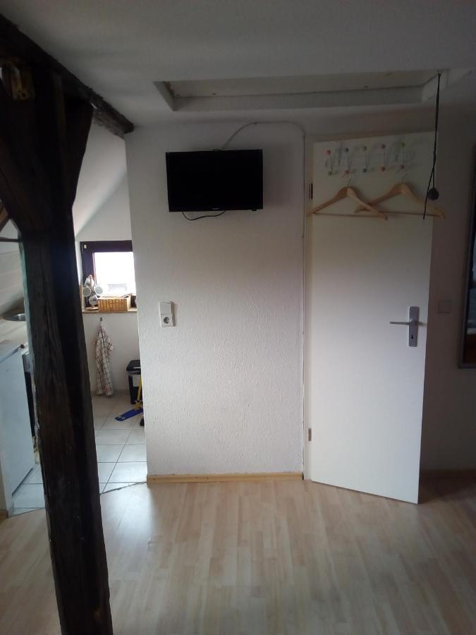 Kleine Ferienwohnung Am Kahlaer Markt Kahla  Exteriör bild
